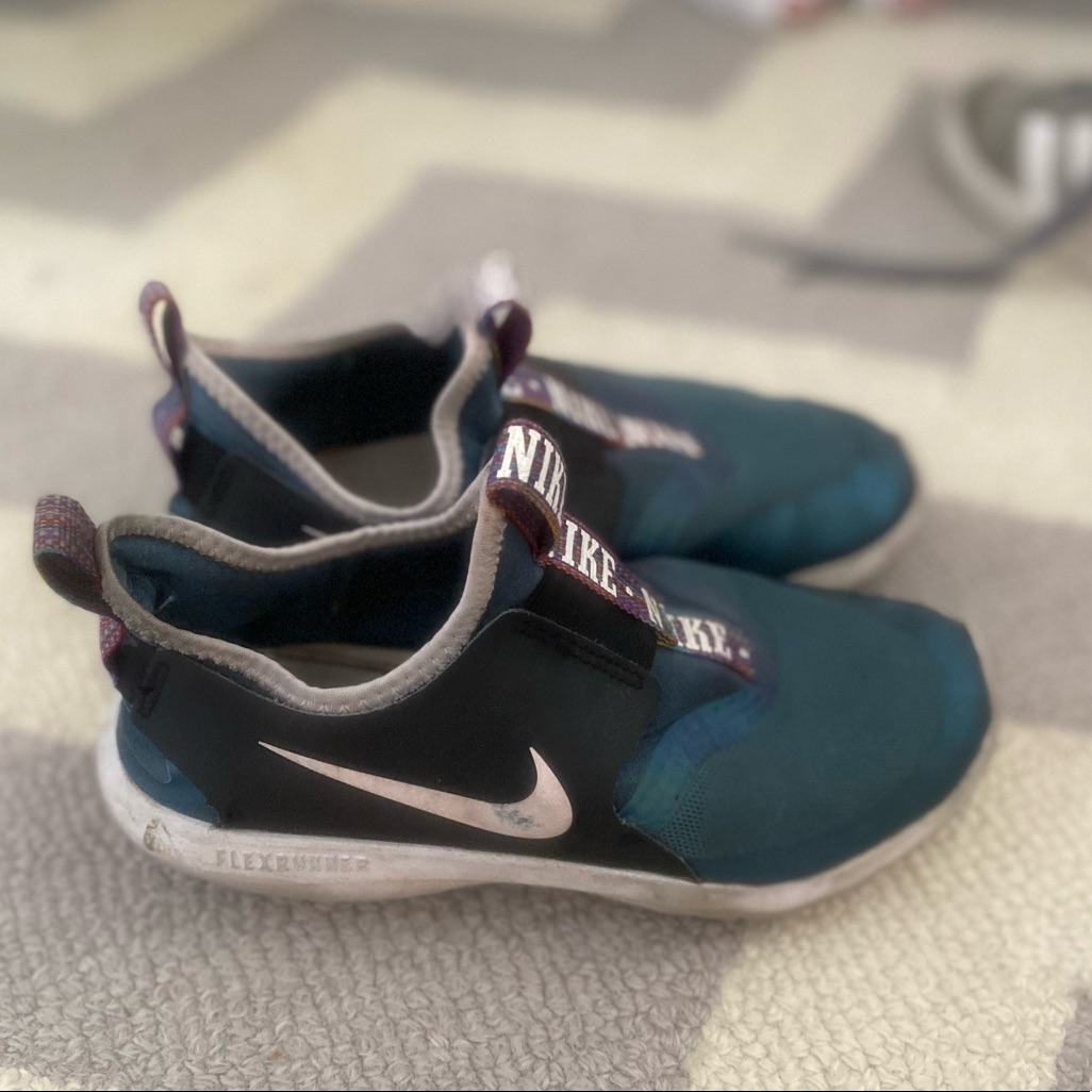 Nike Flex Runner.